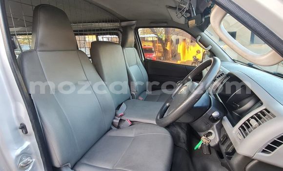 Nunua Ilio tumika Toyota Hiace Nyingine Gari ndani ya Maputo nchini Maputo Nunua Ilio tumika Toyota Hiace Nyingine Gari ndani ya Maputo nchini Maputo