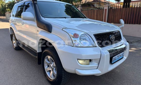 Comprar Usado Toyota Prado Branco Carro em Maputo em Maputo