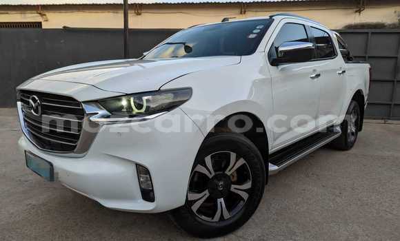 Buy Used Mazda BT-50 White Car in Maputo in Maputo