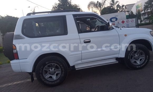 Nunua Ilio tumika Toyota Land Cruiser Prado Nyeupe Gari ndani ya Maputo nchini Maputo Nunua Ilio tumika Toyota Land Cruiser Prado Nyeupe Gari ndani ya Maputo nchini Maputo