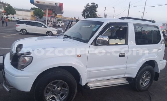 Nunua Ilio tumika Toyota Land Cruiser Prado Nyeupe Gari ndani ya Maputo nchini Maputo Nunua Ilio tumika Toyota Land Cruiser Prado Nyeupe Gari ndani ya Maputo nchini Maputo
