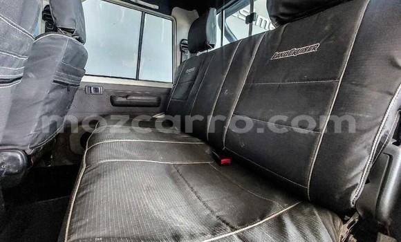 Comprar Usado Toyota Land Cruiser Branco Carro em Maputo em Maputo Comprar Usado Toyota Land Cruiser Branco Carro em Maputo em Maputo
