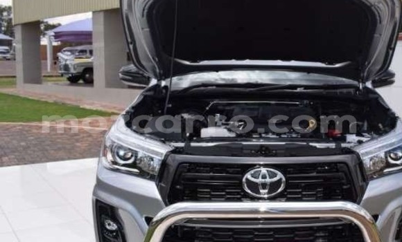 Comprar Usado Toyota Hilux Prata Carro em Maputo em Maputo Comprar Usado Toyota Hilux Prata Carro em Maputo em Maputo