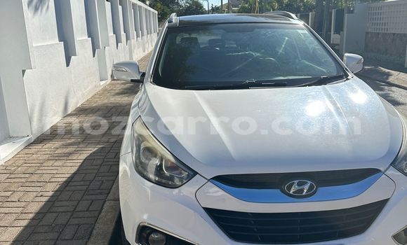Nunua Ilio tumika Hyundai ix35 Nyeupe Gari ndani ya Maputo nchini Maputo