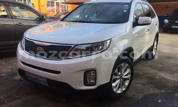 Comprar Usado Kia Sorento Branco Carro em Maputo em Maputo