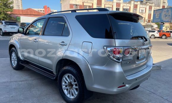 Nunua Ilio tumika Toyota Fortuner Nyingine Gari ndani ya Maputo nchini Maputo Nunua Ilio tumika Toyota Fortuner Nyingine Gari ndani ya Maputo nchini Maputo