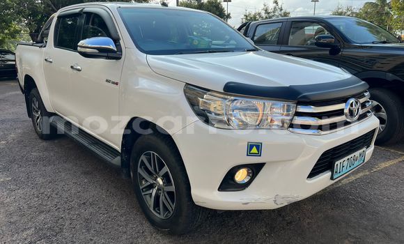 Tenga Tsaru Toyota Hilux Chena Mota in Maputo in Maputo Tenga Tsaru Toyota Hilux Chena Mota in Maputo in Maputo