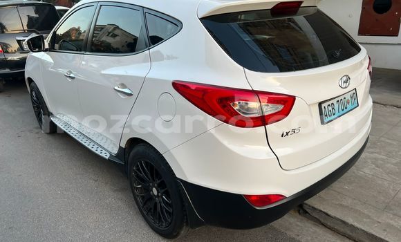 Nunua Ilio tumika Hyundai ix35 Nyeupe Gari ndani ya Maputo nchini Maputo Nunua Ilio tumika Hyundai ix35 Nyeupe Gari ndani ya Maputo nchini Maputo