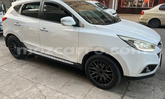 Nunua Ilio tumika Hyundai ix35 Nyeupe Gari ndani ya Maputo nchini Maputo Nunua Ilio tumika Hyundai ix35 Nyeupe Gari ndani ya Maputo nchini Maputo