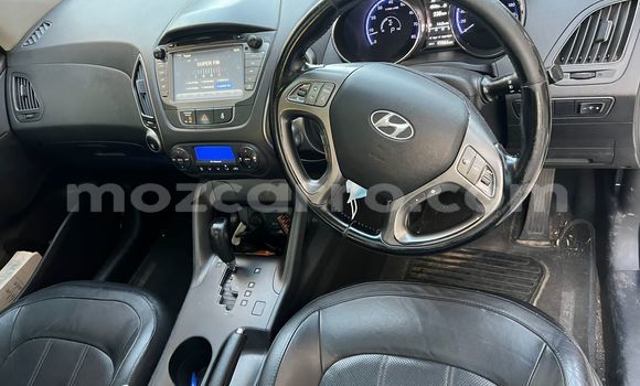 Nunua Ilio tumika Hyundai ix35 Nyeupe Gari ndani ya Maputo nchini Maputo Nunua Ilio tumika Hyundai ix35 Nyeupe Gari ndani ya Maputo nchini Maputo