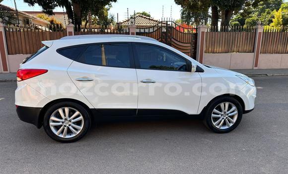 Comprar Usado Hyundai ix35 Branco Carro em Maputo em Maputo