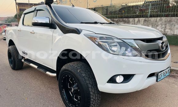 Buy Used Mazda BT-50 White Car in Maputo in Maputo