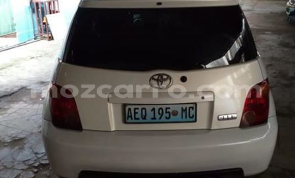 Nunua Ilio tumika Toyota IST Nyeupe Gari ndani ya Maputo nchini Maputo Nunua Ilio tumika Toyota IST Nyeupe Gari ndani ya Maputo nchini Maputo