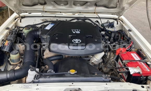 Buy Used Toyota Land Cruiser White Car in Maputo in Maputo Buy Used Toyota Land Cruiser White Car in Maputo in Maputo