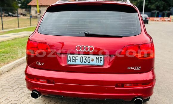 Nunua Ilio tumika Audi Q7 Nyekundu Gari ndani ya Maputo nchini Maputo Nunua Ilio tumika Audi Q7 Nyekundu Gari ndani ya Maputo nchini Maputo