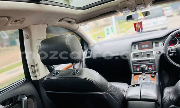 Nunua Ilio tumika Audi Q7 Nyekundu Gari ndani ya Maputo nchini Maputo Nunua Ilio tumika Audi Q7 Nyekundu Gari ndani ya Maputo nchini Maputo