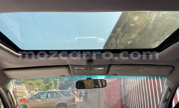 Nunua Ilio tumika Toyota Hilux Nyekundu Gari ndani ya Maputo nchini Maputo Nunua Ilio tumika Toyota Hilux Nyekundu Gari ndani ya Maputo nchini Maputo