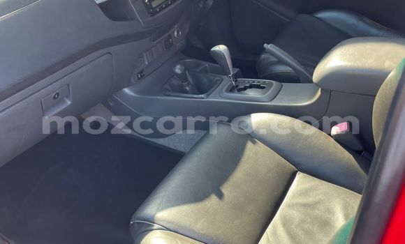 Nunua Ilio tumika Toyota Hilux Nyekundu Gari ndani ya Maputo nchini Maputo Nunua Ilio tumika Toyota Hilux Nyekundu Gari ndani ya Maputo nchini Maputo