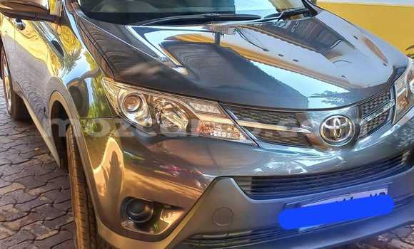 Nunua Ilio tumika Toyota RAV4 Fedha Gari ndani ya Maputo nchini Maputo Nunua Ilio tumika Toyota RAV4 Fedha Gari ndani ya Maputo nchini Maputo