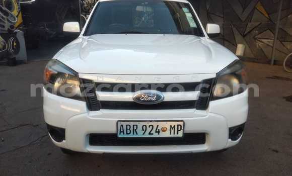 Nunua Ilio tumika Ford Ranger Nyeupe Gari ndani ya Maputo nchini Maputo