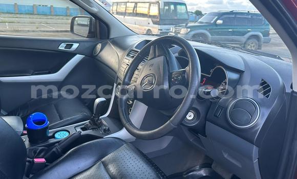 Comprar Usado Mazda BT-50 Vermelho Carro em Maputo em Maputo Comprar Usado Mazda BT-50 Vermelho Carro em Maputo em Maputo