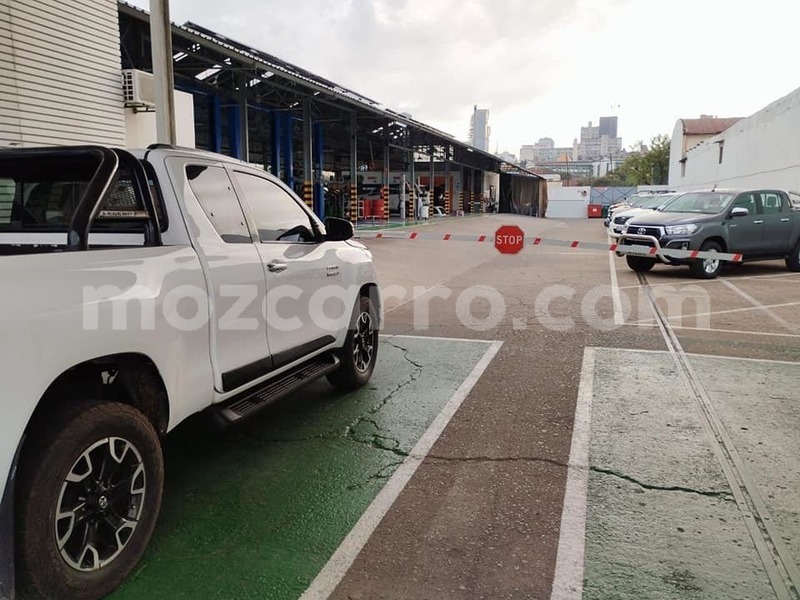 Big with watermark toyota hilux maputo maputo 16780