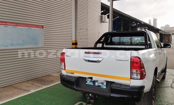 Comprar Usado Toyota Hilux Branco Carro em Maputo em Maputo Comprar Usado Toyota Hilux Branco Carro em Maputo em Maputo