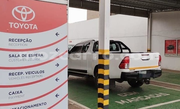 Comprar Usado Toyota Hilux Branco Carro em Maputo em Maputo Comprar Usado Toyota Hilux Branco Carro em Maputo em Maputo