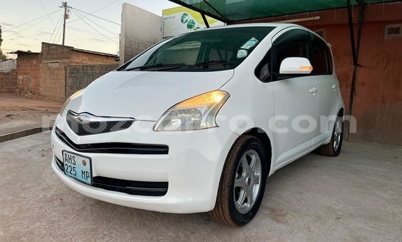 Comprar Usado Toyota Ractis Branco Carro em Maputo em Maputo Comprar Usado Toyota Ractis Branco Carro em Maputo em Maputo