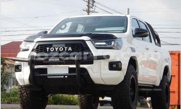 Buy Used Toyota Hilux Silver Car in Maputo in Maputo Buy Used Toyota Hilux Silver Car in Maputo in Maputo