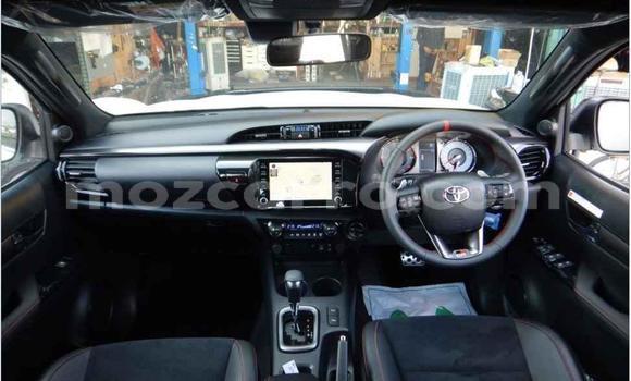 Buy Used Toyota Hilux Silver Car in Maputo in Maputo Buy Used Toyota Hilux Silver Car in Maputo in Maputo
