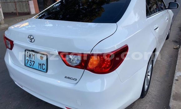 Tenga Tsaru Toyota Mark X Chena Mota in Maputo in Maputo Tenga Tsaru Toyota Mark X Chena Mota in Maputo in Maputo