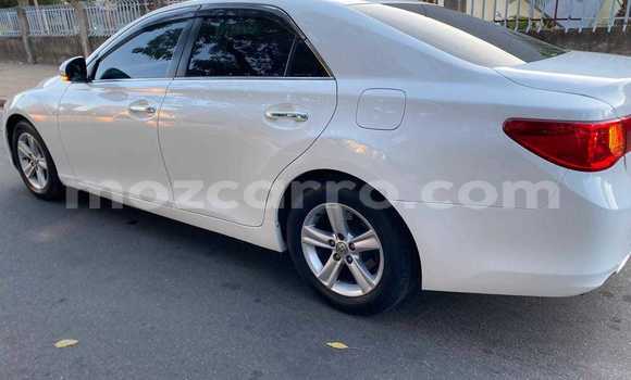 Tenga Tsaru Toyota Mark X Chena Mota in Maputo in Maputo Tenga Tsaru Toyota Mark X Chena Mota in Maputo in Maputo