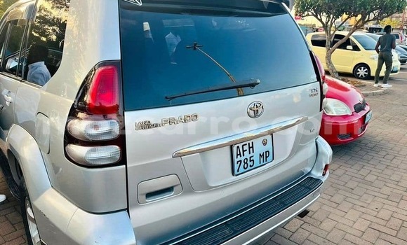 Tenga Tsaru Toyota Prado Zvimwe Mota in Maputo in Maputo Tenga Tsaru Toyota Prado Zvimwe Mota in Maputo in Maputo