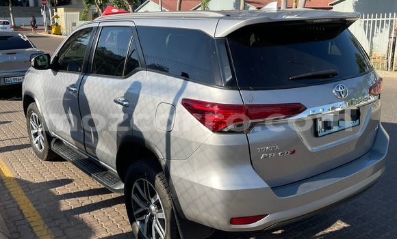 Nunua Ilio tumika Toyota Fortuner Nyingine Gari ndani ya Maputo nchini Maputo Nunua Ilio tumika Toyota Fortuner Nyingine Gari ndani ya Maputo nchini Maputo