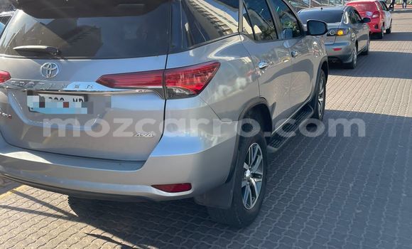 Nunua Ilio tumika Toyota Fortuner Nyingine Gari ndani ya Maputo nchini Maputo Nunua Ilio tumika Toyota Fortuner Nyingine Gari ndani ya Maputo nchini Maputo