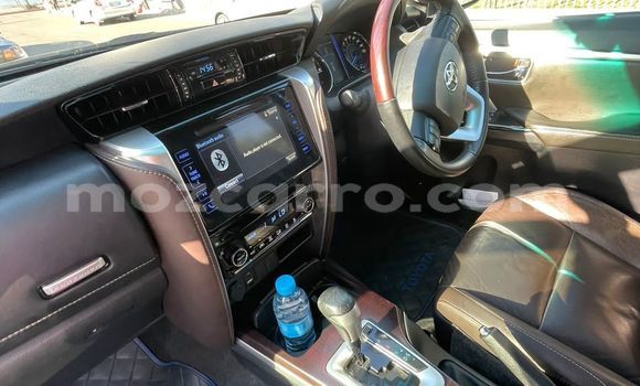 Nunua Ilio tumika Toyota Fortuner Nyingine Gari ndani ya Maputo nchini Maputo Nunua Ilio tumika Toyota Fortuner Nyingine Gari ndani ya Maputo nchini Maputo