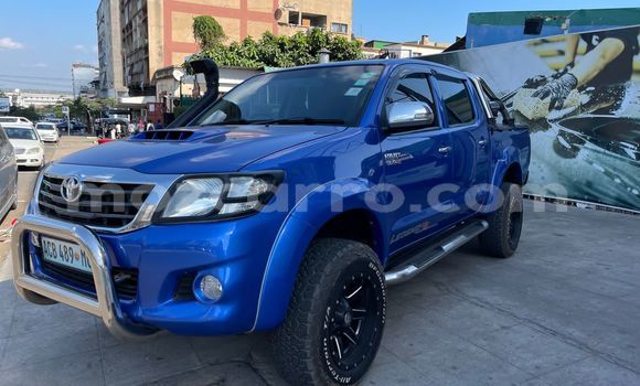 Nunua Ilio tumika Toyota Hilux Bluu Gari ndani ya Maputo nchini Maputo Nunua Ilio tumika Toyota Hilux Bluu Gari ndani ya Maputo nchini Maputo