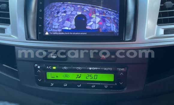 Nunua Ilio tumika Toyota Hilux Bluu Gari ndani ya Maputo nchini Maputo Nunua Ilio tumika Toyota Hilux Bluu Gari ndani ya Maputo nchini Maputo