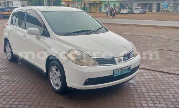 Comprar Usado Nissan Tiida Branco Carro em Maputo em Maputo