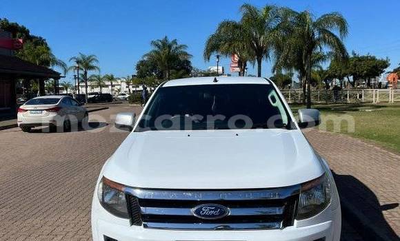 Nunua Ilio tumika Ford Ranger Nyeupe Gari ndani ya Maputo nchini Maputo