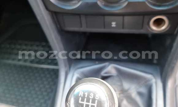 Comprar Usado Mazda BT-50 Branco Carro em Maputo em Maputo Comprar Usado Mazda BT-50 Branco Carro em Maputo em Maputo