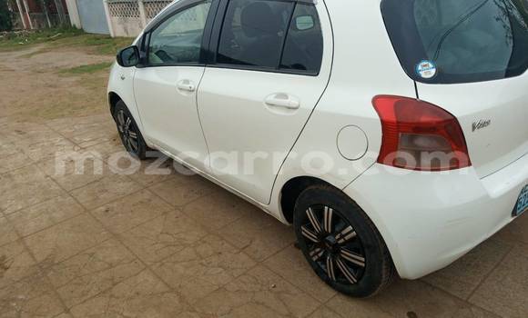 Buy Used Toyota Vitz White Car in Maputo in Maputo Buy Used Toyota Vitz White Car in Maputo in Maputo