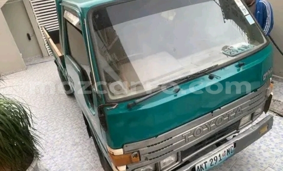 Comprar Usado Toyota Dyna Verde Carro em Maputo em Maputo Comprar Usado Toyota Dyna Verde Carro em Maputo em Maputo