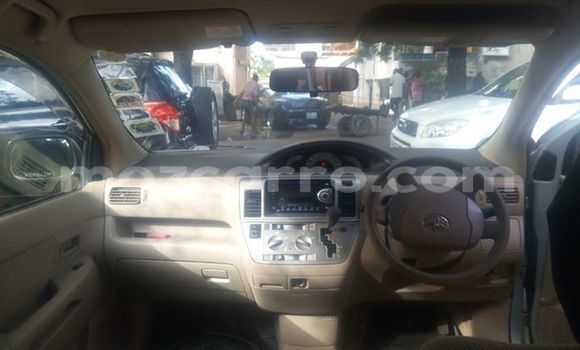 Buy Used Toyota Raum Silver Car in Maputo in Maputo Buy Used Toyota Raum Silver Car in Maputo in Maputo