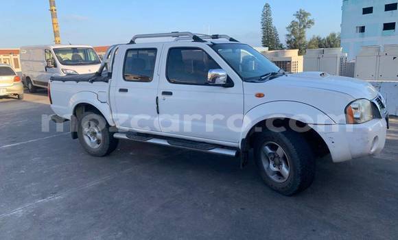 Buy Used Nissan Hardbody White Car in Maputo in Maputo Buy Used Nissan Hardbody White Car in Maputo in Maputo
