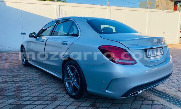 Nunua Ilio tumika Mercedes-Benz C-Classe Fedha Gari ndani ya Maputo nchini Maputo Nunua Ilio tumika Mercedes-Benz C-Classe Fedha Gari ndani ya Maputo nchini Maputo