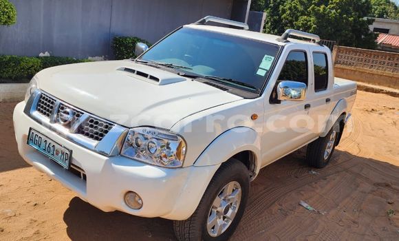 Nunua Ilio tumika Nissan Hardbody Nyeupe Gari ndani ya Maputo nchini Maputo Nunua Ilio tumika Nissan Hardbody Nyeupe Gari ndani ya Maputo nchini Maputo