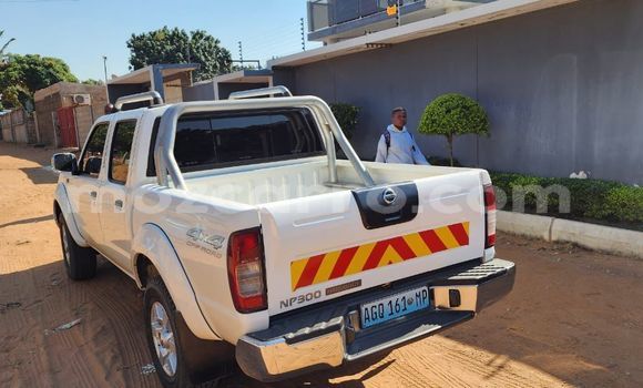 Buy Used Nissan Hardbody White Car in Maputo in Maputo Buy Used Nissan Hardbody White Car in Maputo in Maputo