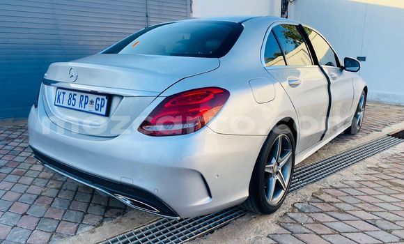 Nunua Ilio tumika Mercedes‒Benz C-Class Nyingine Gari ndani ya Maputo nchini Maputo Nunua Ilio tumika Mercedes‒Benz C-Class Nyingine Gari ndani ya Maputo nchini Maputo